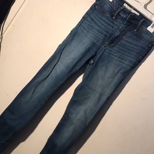 High rise hollister skinny jeans